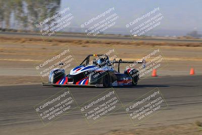 media/Oct-29-2022-CalClub SCCA (Sat) [[e05833b2e9]]/Around the Pits/